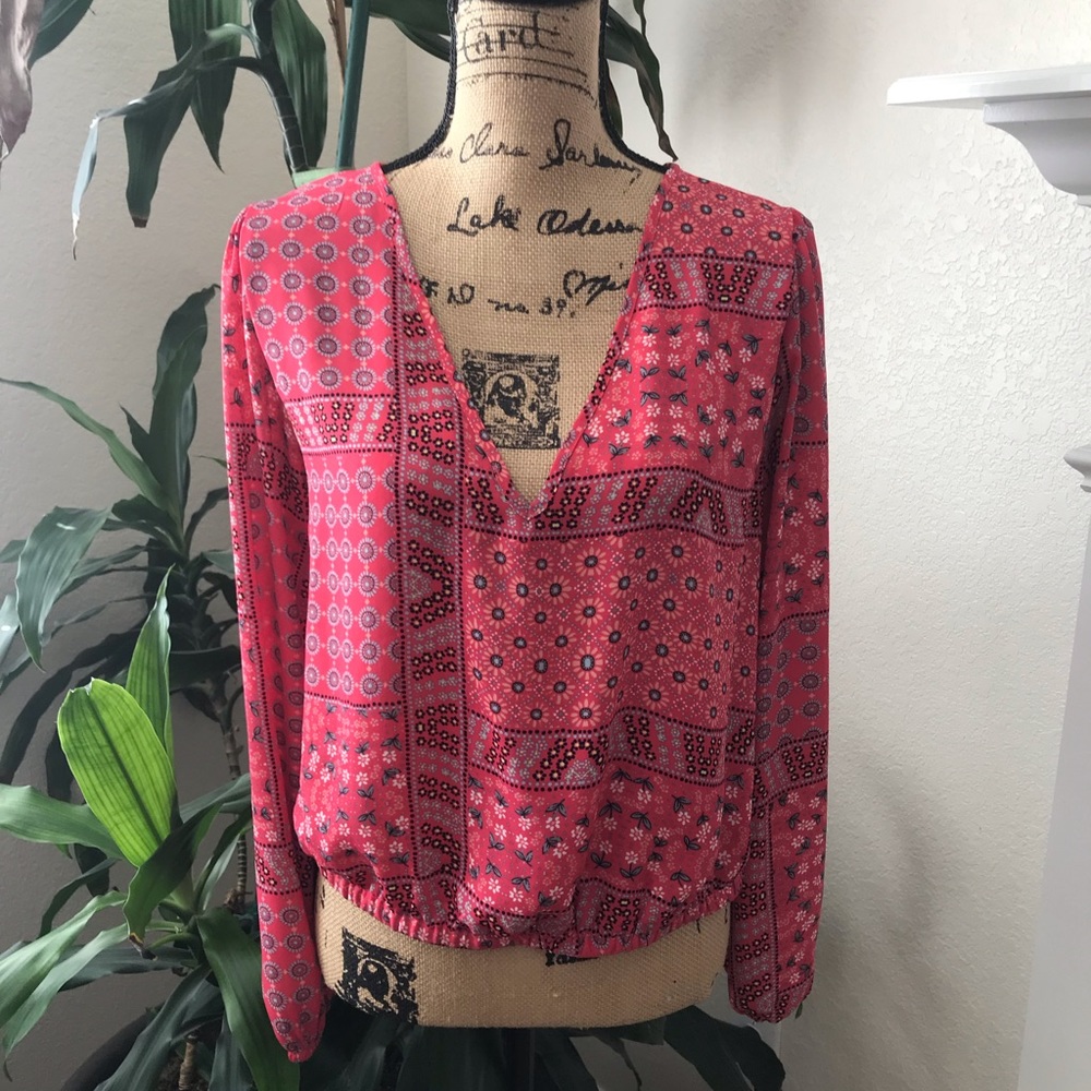 Nwot Loft. Excellent Condition No Rips No Stains No Tears. Size M.